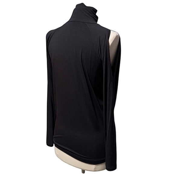 Athleta Black Soft Shell Cold Shoulder Long Sleeve Top Size XS NWOT - Picture 6 of 12